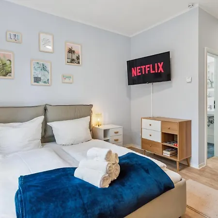 Vorstadtoase - 2 Personen - Eichwalde, Naehe Ber - Queensize-Bett, Netflix, Parken Exterior foto